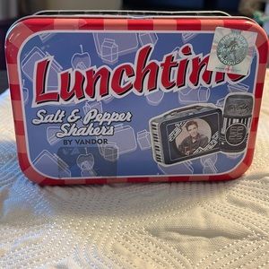 Elvis Presley New Lunchtime Salt & Pepper 2002